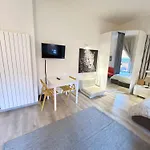 Stayinbologna * Bologna